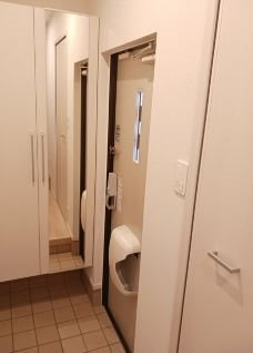 リバーサイドハウス 玄関