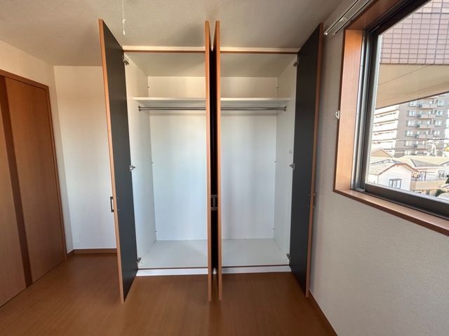 サニーレジデンス 収納
