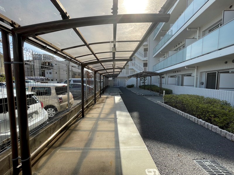 CourtBlanche 駐車場