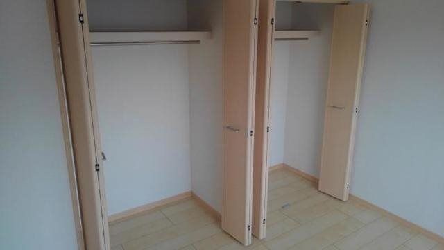 グランソレイユ 収納