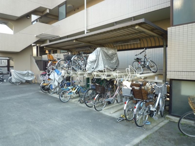 ラ・カージュ横濱 駐車場