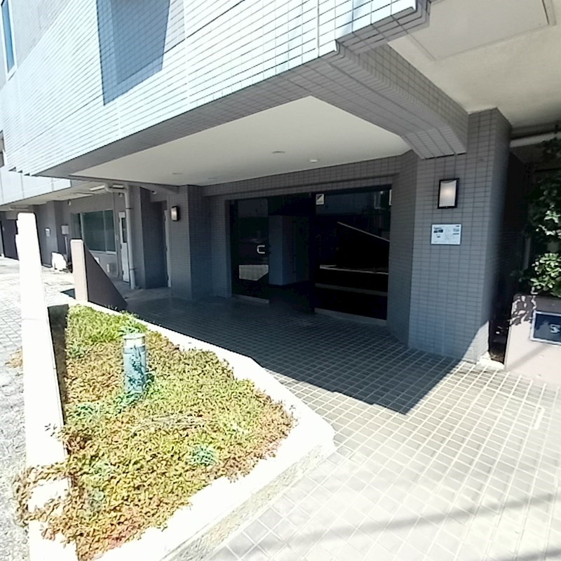 ステラコート横浜白楽 エントランス
