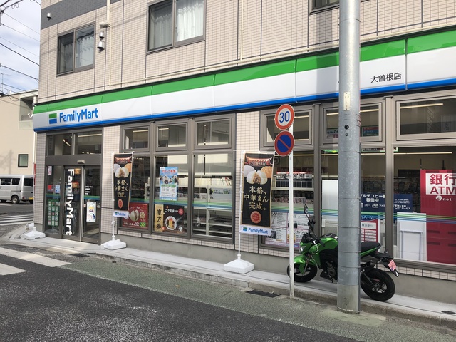 クラリッサ大倉山 コンビニ