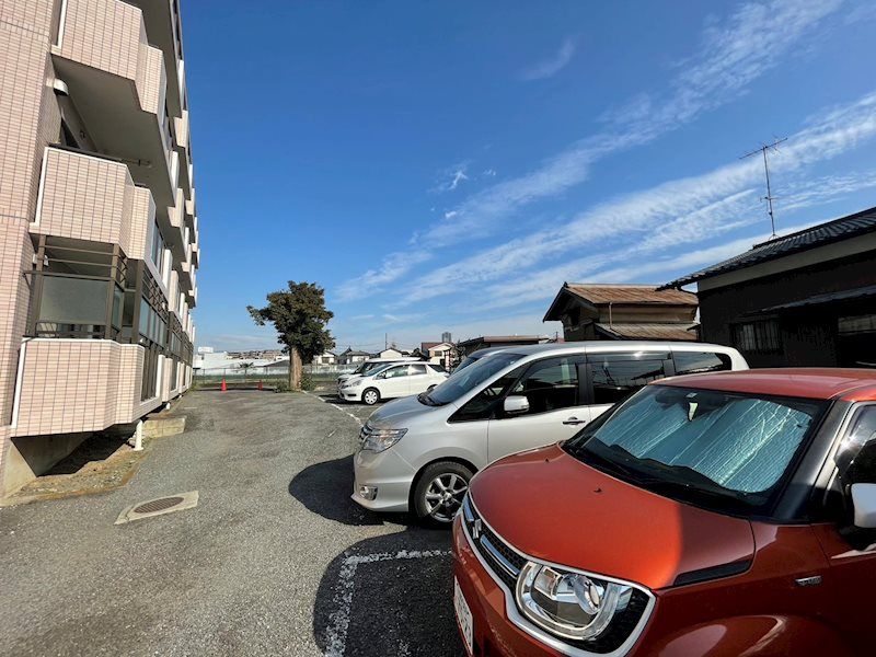 リヴェール21日吉 駐車場