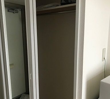レオパレスさくら 玄関