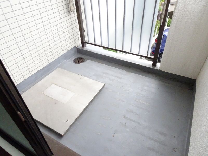 コンドミニアムメイ大倉山 ベランダ