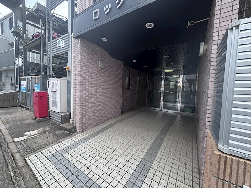 ロックベル エントランス