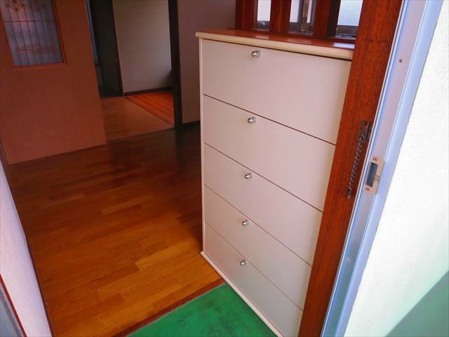 グリーンハイツ塩野 玄関