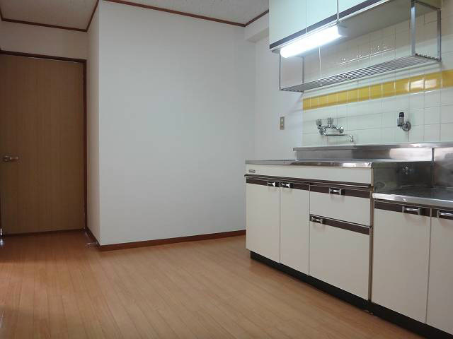 第三田嶋ビル   リビング