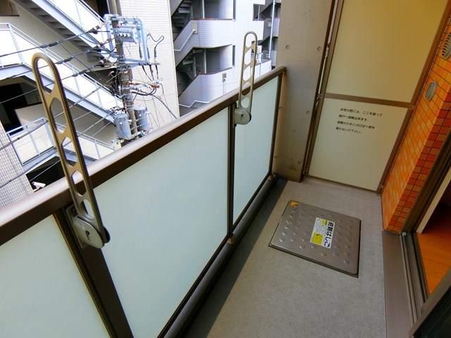 クレールイズミ   ベランダ