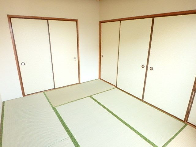 ベッドルーム