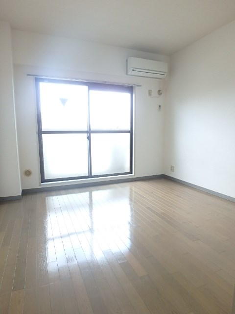 ベイグリッド潮見    リビング