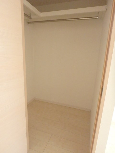 リブリ・コスズ その他6