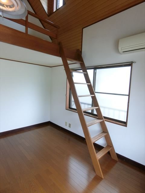 いなりハイツ    ベッドルーム