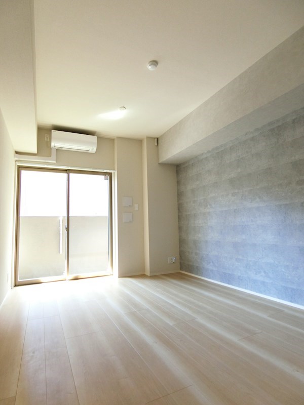 HIGASHIKOMATSUGAWA PARK RESIDENCE リビング