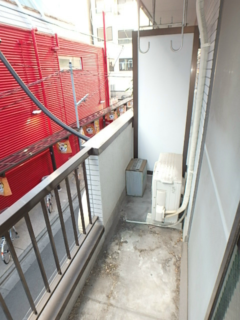 若井ビル ベランダ