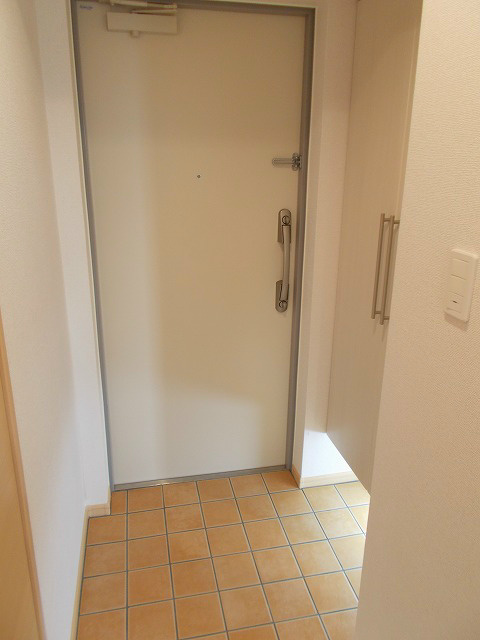 アイスバーグ 玄関