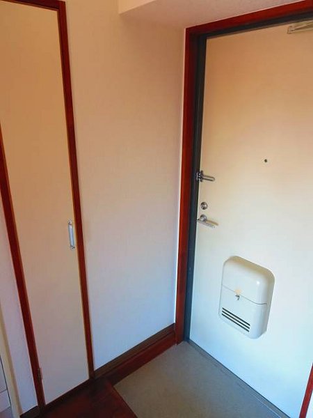 第三サカモトビル  玄関