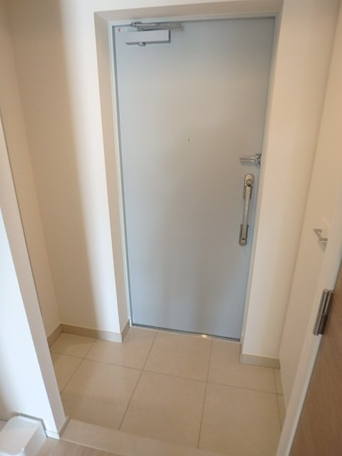 ベルフェリーク木場 玄関