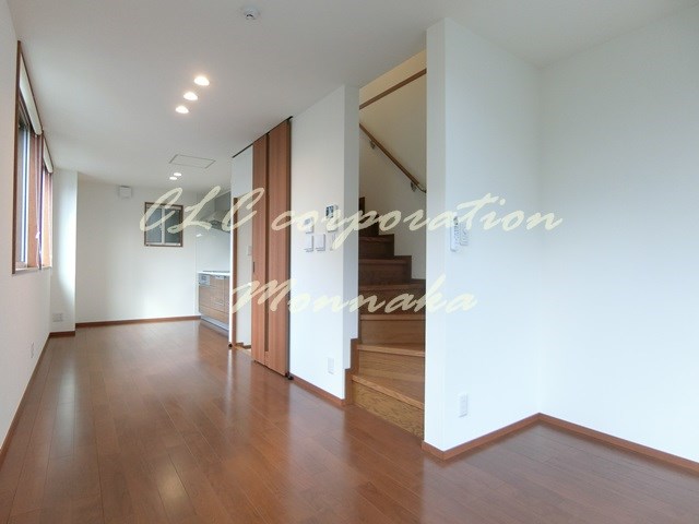 牡丹１丁目戸建 リビング