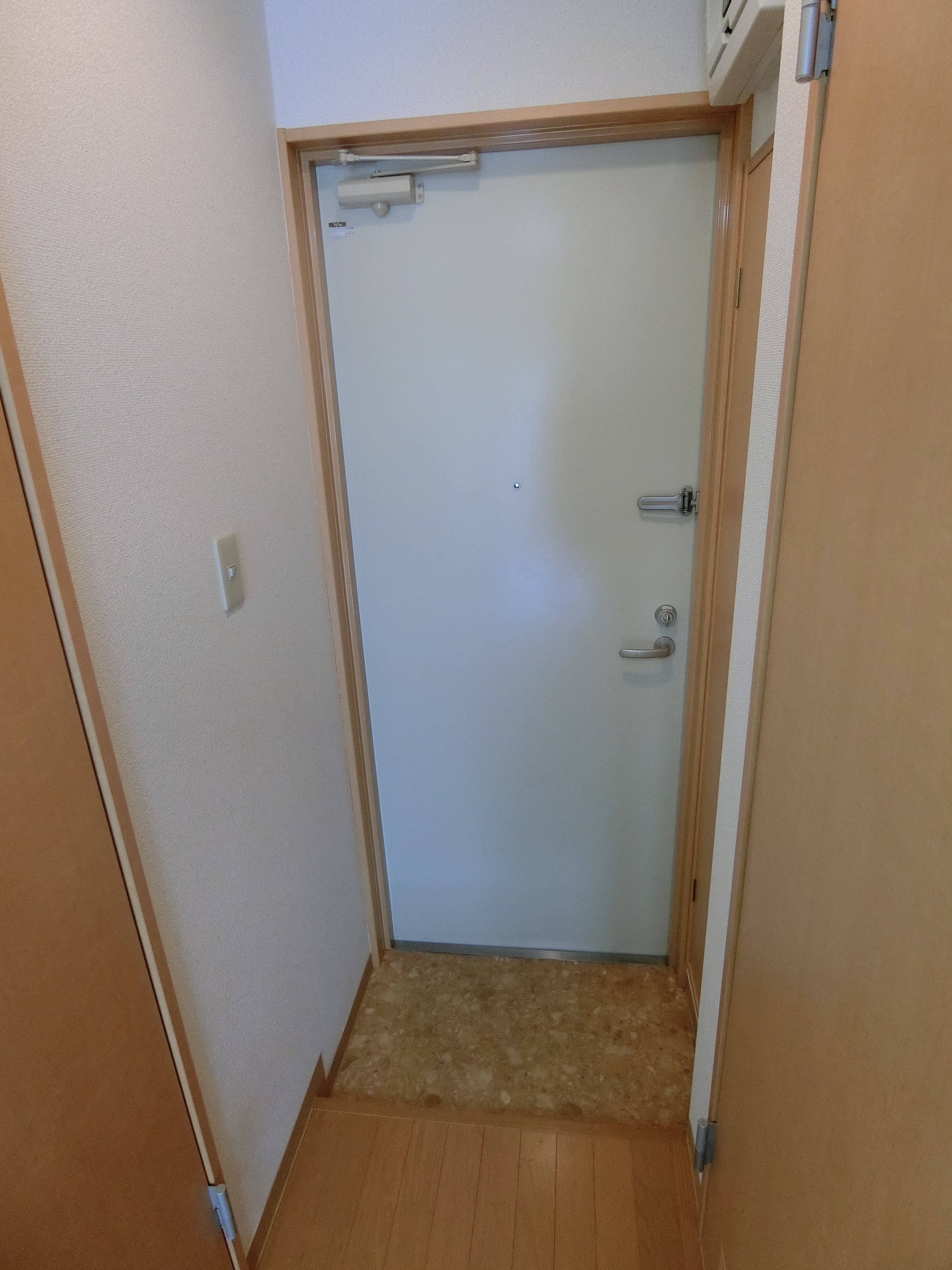 リトルベル 玄関