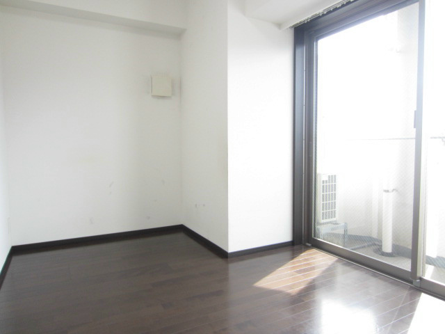 ラ・エテルノ大島ドゥーエ  リビング