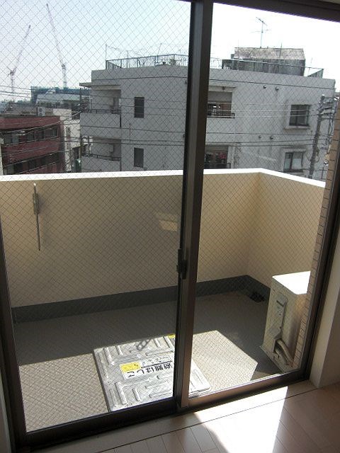 ヴェージュ西ヶ原 ベランダ