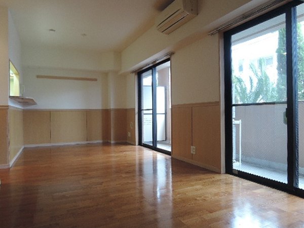 マーメイドラグーン リビング