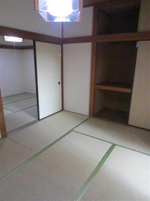 大栄コーポ リビング