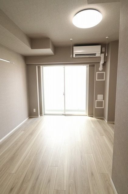 コンフォリア門前仲町サウス リビング