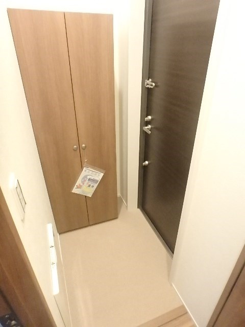 ラ・ルーチェ千寿 玄関