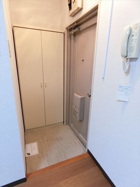 マインハイムⅠ 玄関
