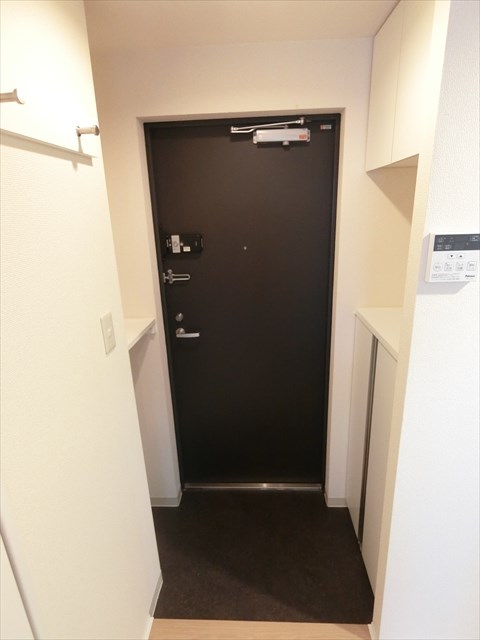 b&amp;rsquo;CASA町屋 玄関