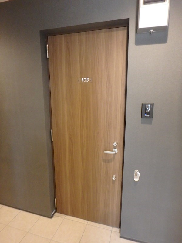 フルール滝野川  玄関