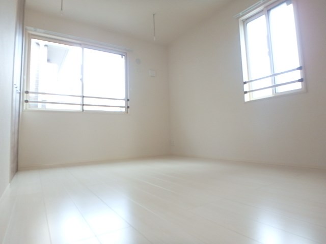 Twin Reve Higashisuna　Ⅰ  ベッドルーム