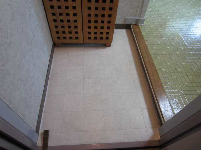 山口ハイツ 玄関