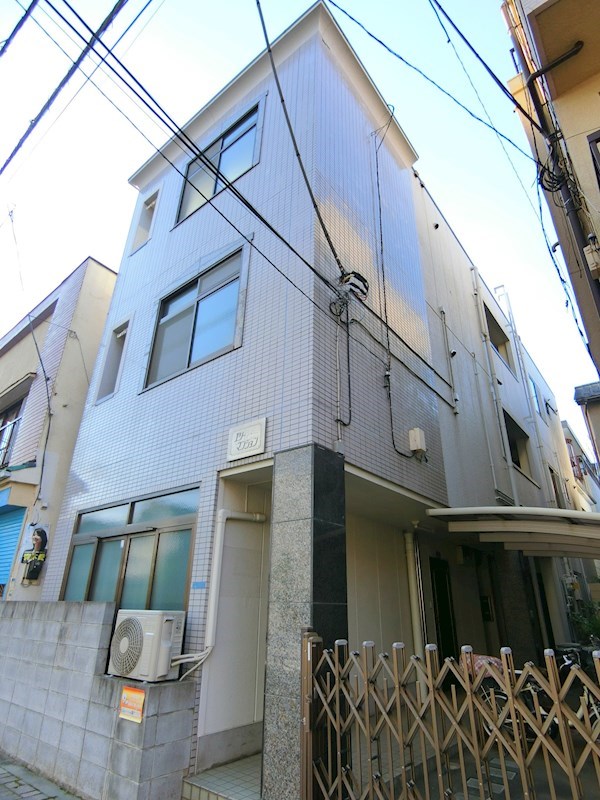エリーマンション 外観