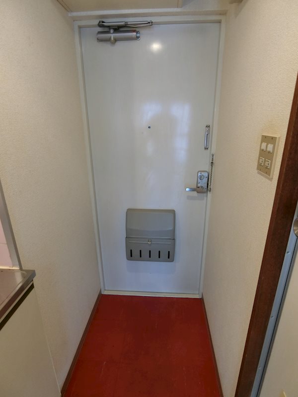 リエス本郷   玄関