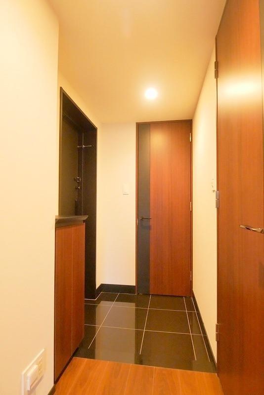 オーパスレジデンス日本橋イースト 玄関