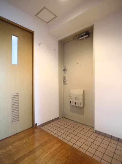 コーポレート船堀 玄関