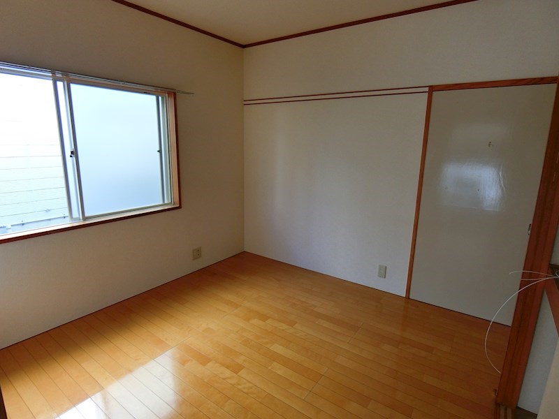 ホワイトアベニュー　2番館 リビング