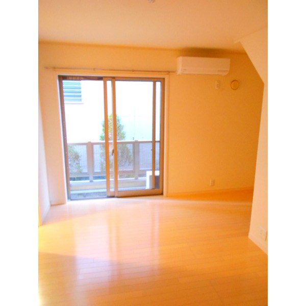 ピノーラ  リビング