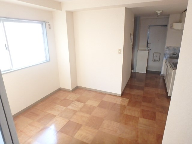 野々村ビル リビング