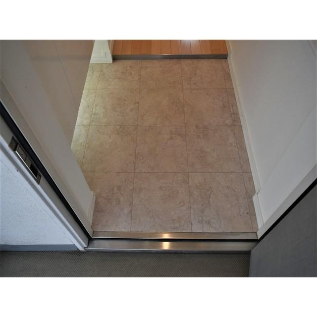 ルクレ新川レジデンス　 玄関