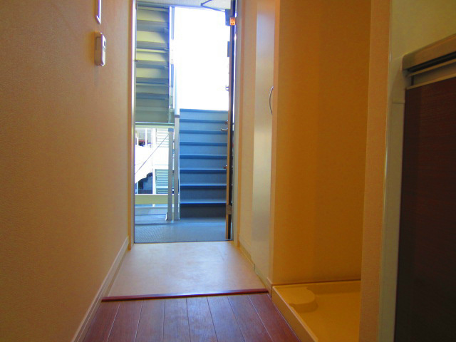 リブリ・みやび 玄関