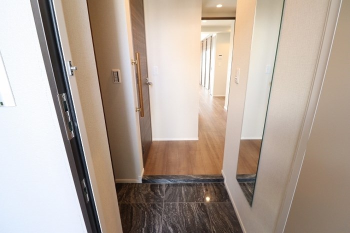 TEC Green Residence 玄関