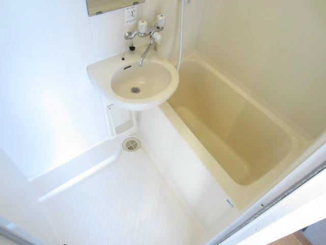 三幸ハイツ 風呂画像