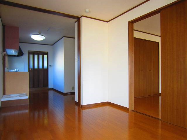 コーポラスオーヌマ    リビング