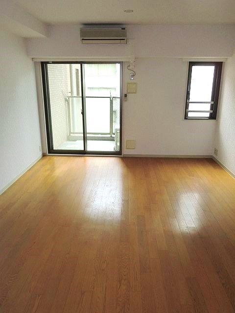 朝日上野マンション リビング