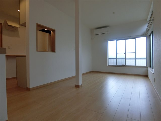 ベルビューカシェット リビング